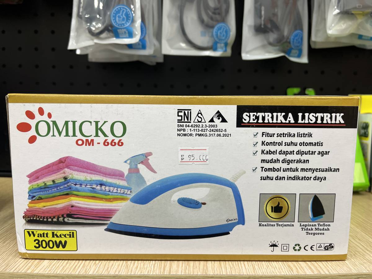 Setrika Omicko OM-666