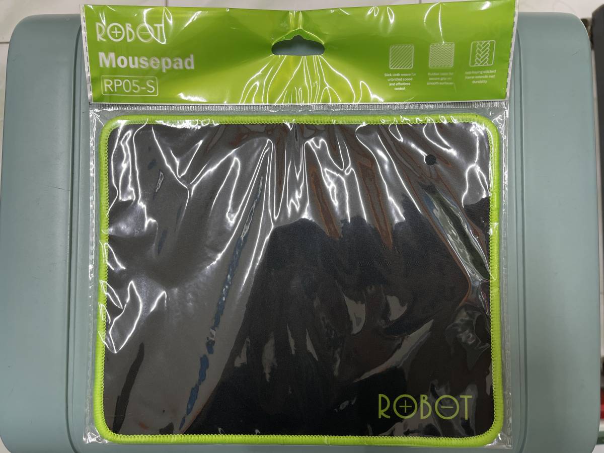 Robot RP05-S Mousepad