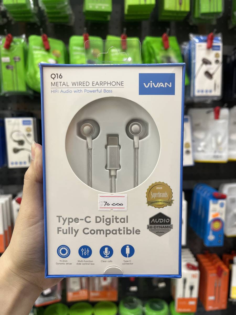 Vivan Q16 Metal Wired Earphone Type C Silver